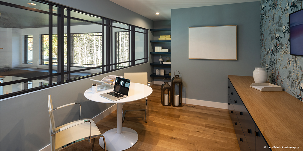 VistaLuxe AL LINE direct sets with aluminum interior and powder-coated finish in Onyx